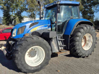 Tractor / Trekker New Holland TVT 145 Met Fronthef, Motor defect