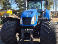 Tractor / Trekker New Holland TVT 145 Met Fronthef, Motor defect