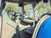 Tractor / Trekker New Holland TVT 145 Met Fronthef, Motor defect