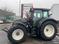 Tractor / Trekker Valtra N142 Direct