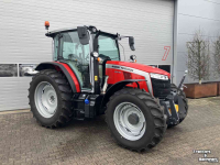 Tractor / Trekker Massey Ferguson 5M.125