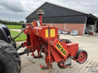 Zaaimachine Becker 4 rijer maiszaaimachine