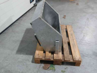 Overige stal- en melkmachines en toebehoren Brouwers waterbak wand bevesteging
