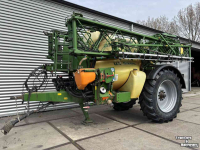 Getrokken Veldspuit Amazone UX 5200 Getrokken Veldspuit