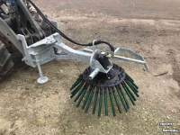 Shovel / Wiellader / Kniklader Heuvelmans onkruidborstel Giant