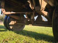Vierwielige wagen / Landbouwwagen  Balenwagen / Platte wagen / landbouwaanhanger