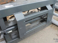Balenklem Sonarol CBP SNR 2300/2 balenklem pakkenklem ronde balen en vierkante pakken euro voorlader aankoppeling