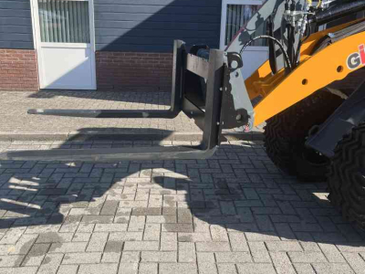 Shovel / Wiellader / Kniklader Giant Giant palletbord
