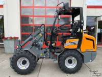 Shovel / Wiellader / Kniklader Giant G2500 HD  nieuw !
