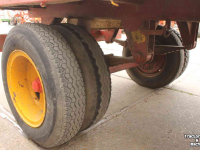 Vierwielige wagen / Landbouwwagen  Balenwagen aanhangwagen aanhanger 4-wielige wagen kar balenkar