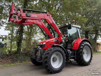 Tractor / Trekker Massey Ferguson 5613 Dyna 6