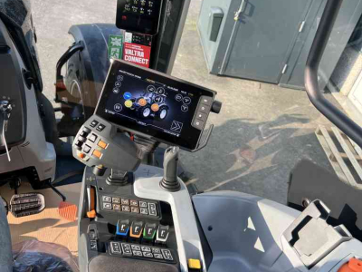 Tractor / Trekker Valtra N155 Direct