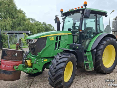 Tractor / Trekker John Deere 6110RC