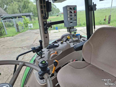 Tractor / Trekker John Deere 6110RC