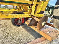Pootmachine  Te koop uien/bollen plantenmachine 1,5