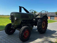 Tractor / Trekker Fendt Farmer 1 met hef en maaibalk