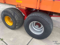 Opraapwagen Kverneland 465