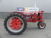Oldtimers  Mc Cormick Farmall F12