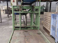 Kistenvuller  Kistenvuller / Kistenfüller /  Box filler