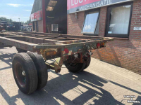 Vierwielige wagen / Landbouwwagen  Platte wagen diversen