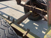 Vierwielige wagen / Landbouwwagen  Platte wagen diversen
