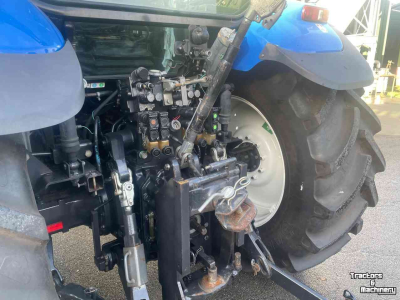 Tractor / Trekker New Holland tm 120
