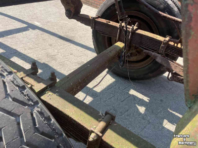 Vierwielige wagen / Landbouwwagen  Platte wagen diversen