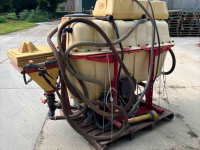 Overige spuiten en toebehoren Vicon tank met pomp en kap