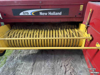 Persen / Balenpers / Pakkenpers New Holland 575 pakjespers pers balenpers