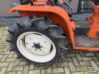 Compact tractor Kubota Bultra B1-17