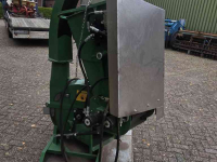 Snoeihoutversnipperaar  Takkenversnipperaar met hydraulische invoerrol