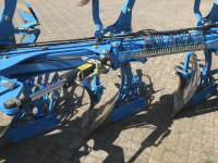 Ploegen Lemken Juwel 8 V 6-schaar ON-land