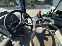 Tractor / Trekker New Holland T7030 PowerCommand. Fronthef, Vooras vering, 40km.