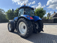 Tractor / Trekker New Holland T7030 PowerCommand. Fronthef, Vooras vering, 40km.