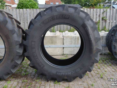 Wielen, Banden, Velgen & Afstandsringen Michelin 580/70r38