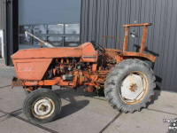 Oldtimers Renault 55 trekker tractor (R55)