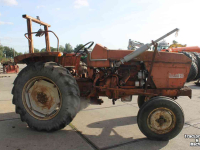 Oldtimers Renault 55 trekker tractor (R55)