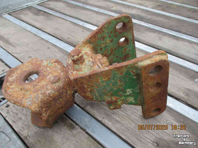 Gebruikte onderdelen van tractoren Deutz D  SERIE 53717/4III
