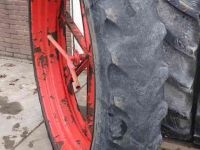 Wielen, Banden, Velgen & Afstandsringen  270/85R50