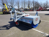 Overige reiniging- en veegmachines en toebehoren M-Sweep VEEGMACHIN
