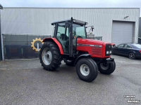 Tractor / Trekker Massey Ferguson 4345 powershuttle