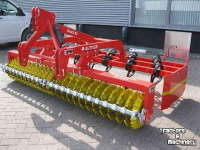 Cultivator Güttler Avant 30-45 SG Frontbereider