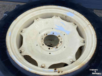 Wielen, Banden, Velgen & Afstandsringen Michelin 13.6R38 op 8 gaats velg