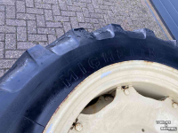 Wielen, Banden, Velgen & Afstandsringen Michelin 13.6R38 op 8 gaats velg