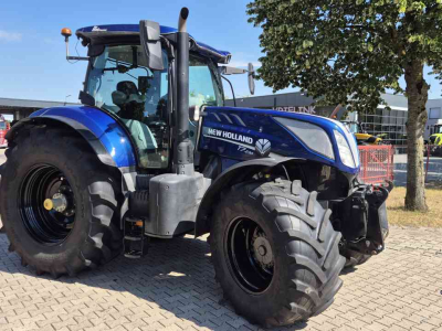 Tractor / Trekker New Holland T7.230 PC 40-eco, Lucht, Fronthef, geveerde cvooras en cabine BluePower