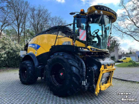 Veldhakselaar New Holland FR 920 Hakselaar