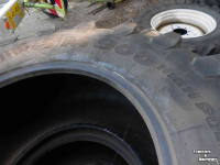 Wielen, Banden, Velgen & Afstandsringen Pirelli 600/70r30 tm 900
