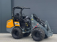 Shovel / Wiellader / Kniklader Giant G2700hd+