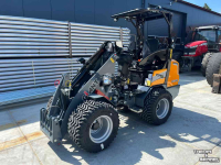 Shovel / Wiellader / Kniklader Giant G2300 HD