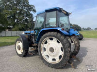 Tractor / Trekker New Holland 6640 SLE 40km kruip 4 cil.turbo